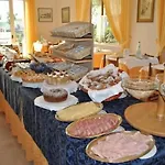 San Francisco Hotel 2*