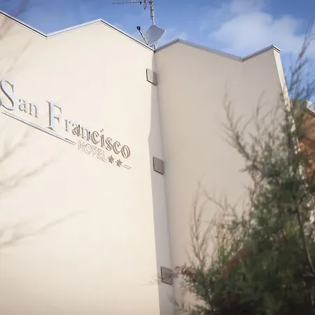 San Francisco Hotel 2*