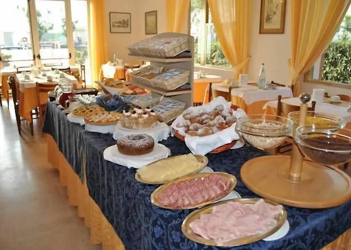 San Francisco Hotel 2*