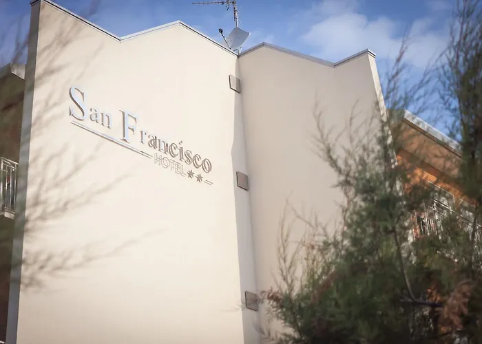 San Francisco Hotel 2*