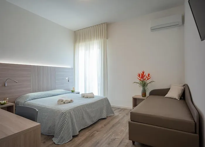 San Francisco Hotel 2*